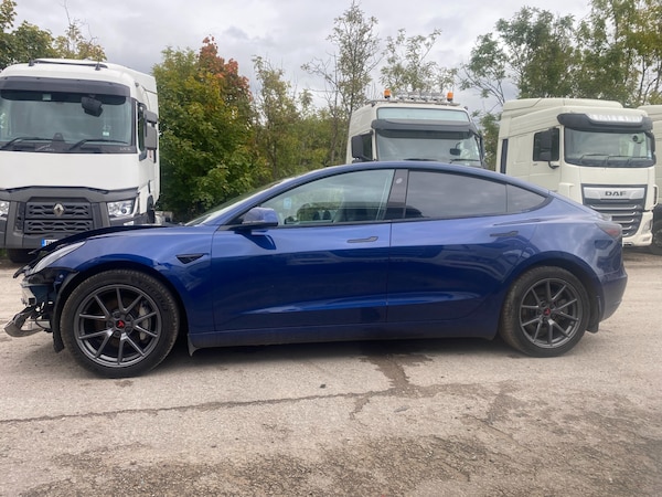 Used Tesla Model 3 2021 for sale - 76047694: Photo 3