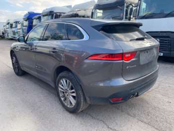 Used Jaguar F-Pace 2017 for sale - 74537704: Photo