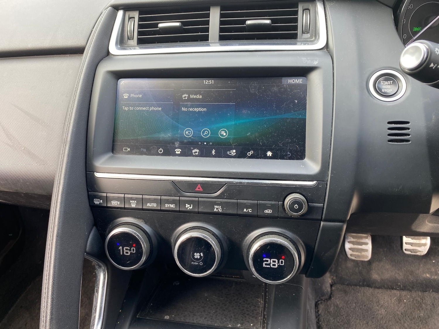 Used Jaguar E-Pace 2019 for sale - 77984929: Photo 12