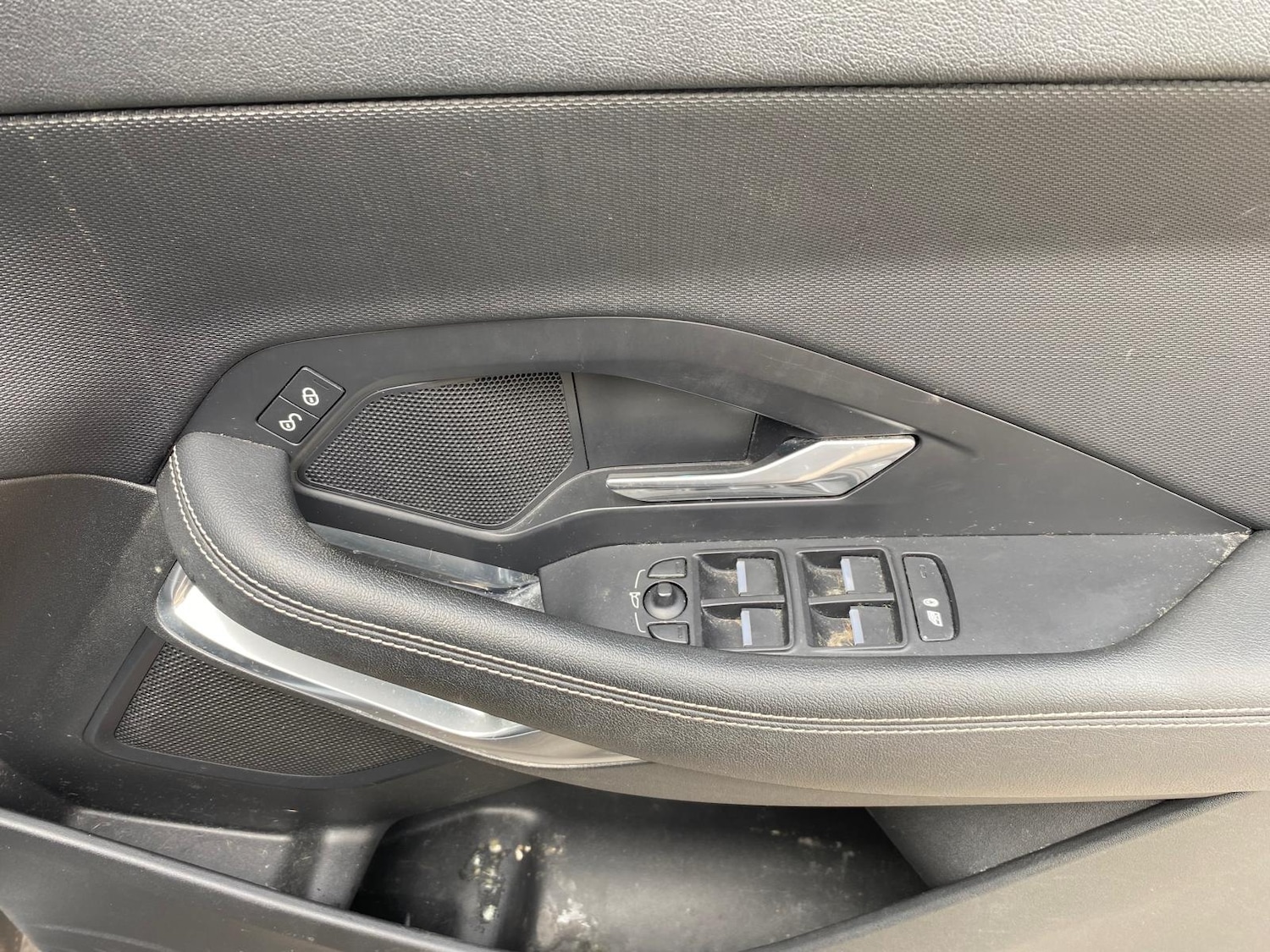 Used Jaguar E-Pace 2019 for sale - 77984929: Photo 15