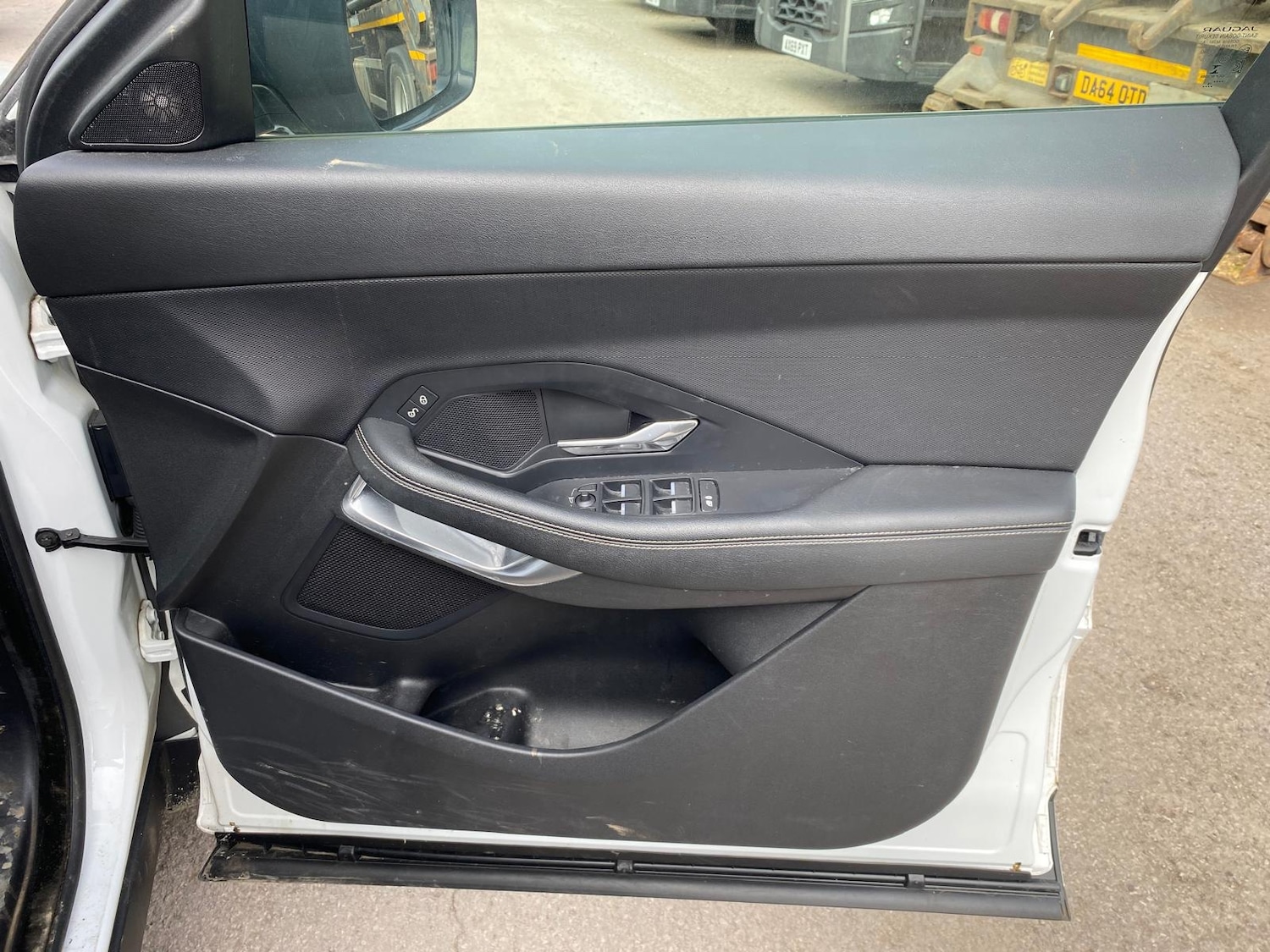 Used Jaguar E-Pace 2019 for sale - 77984929: Photo 16