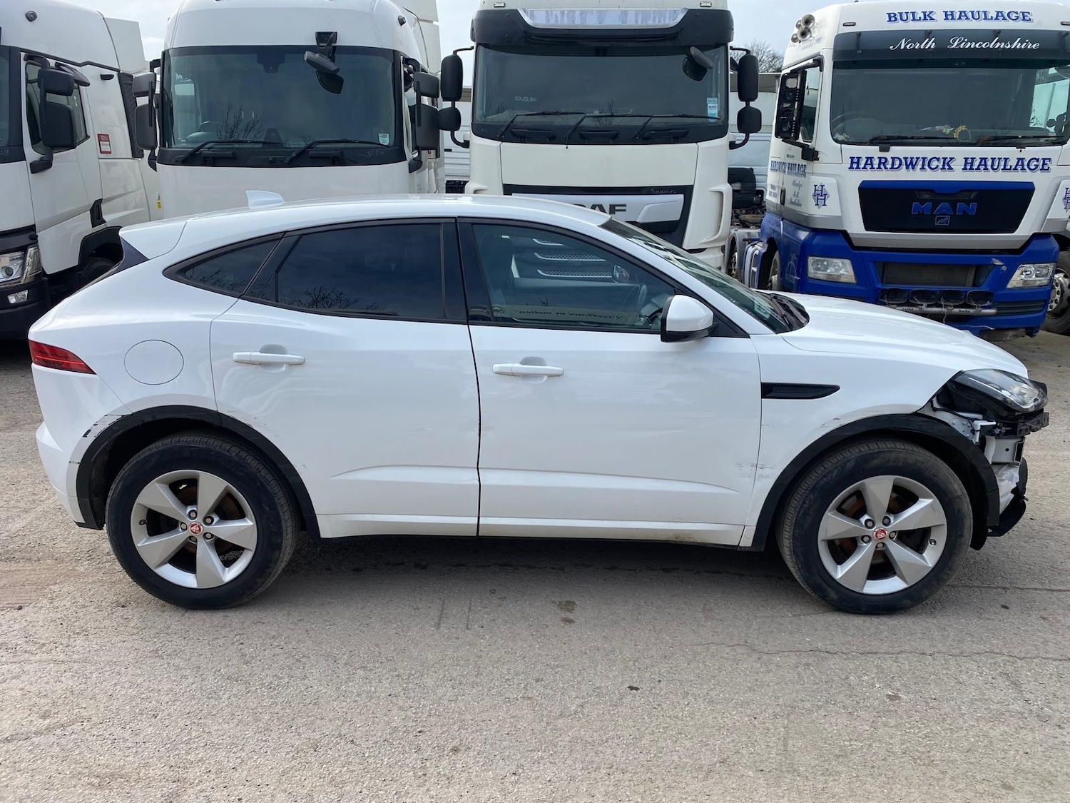 Used Jaguar E-Pace 2019 for sale - 77984929: Photo 5