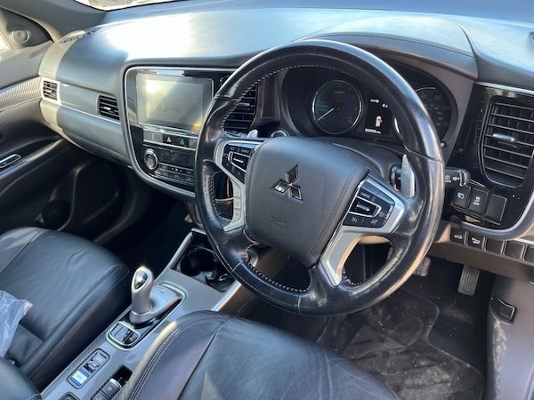 Used Mitsubishi Outlander 2019 for sale - 74139037: Photo 6