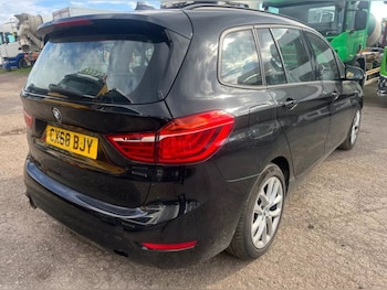 Used BMW 2 Series 2018 for sale - 76127650: Photo
