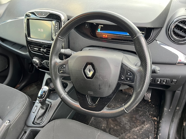Used Renault Zoe 2018 for sale - 72974039: Photo 6