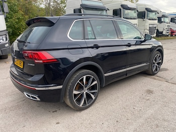 Volkswagen - Tiguan