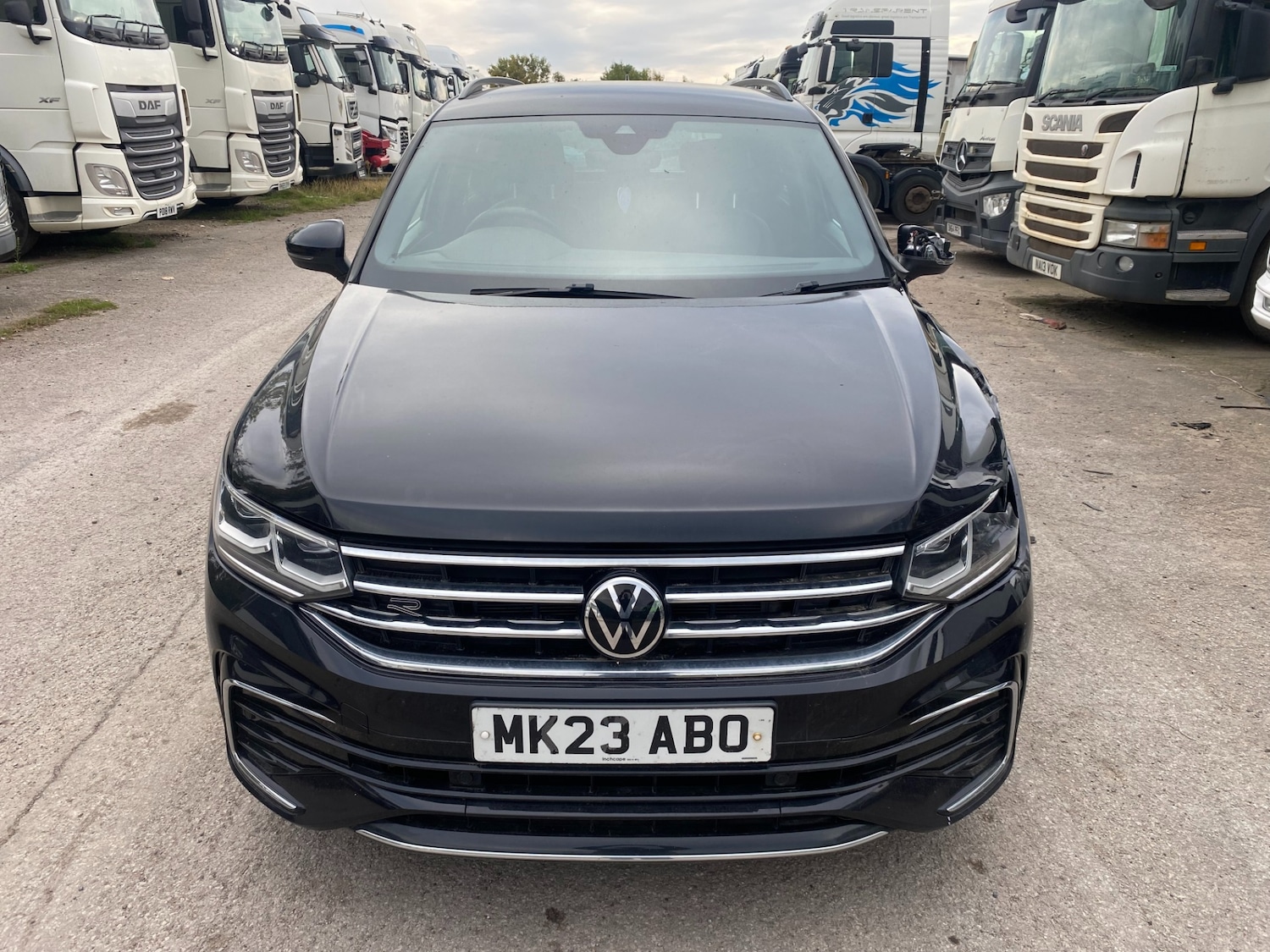 Used Volkswagen Tiguan 2023 for sale - 76121229: Photo 3