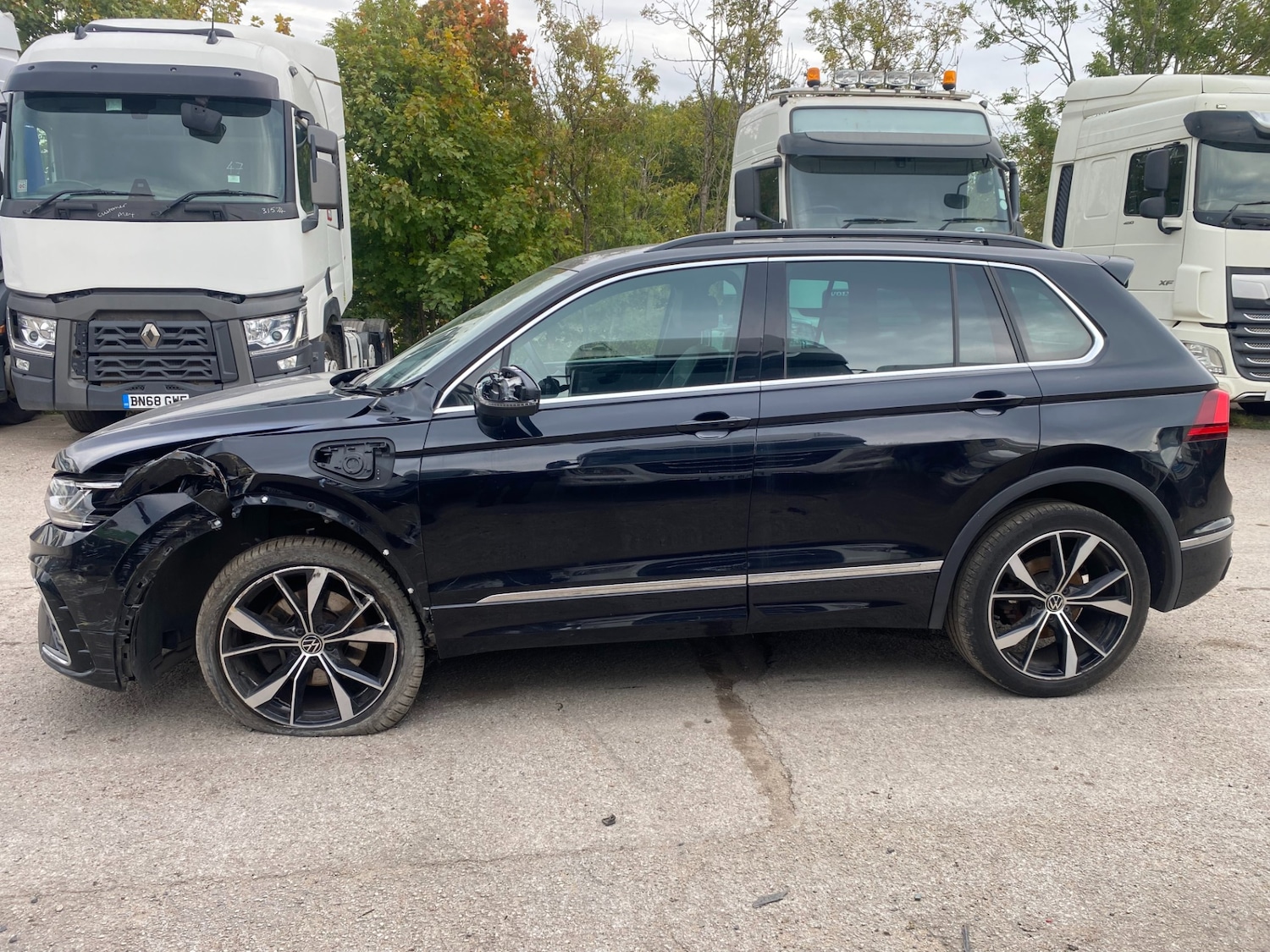 Used Volkswagen Tiguan 2023 for sale - 76121229: Photo 7