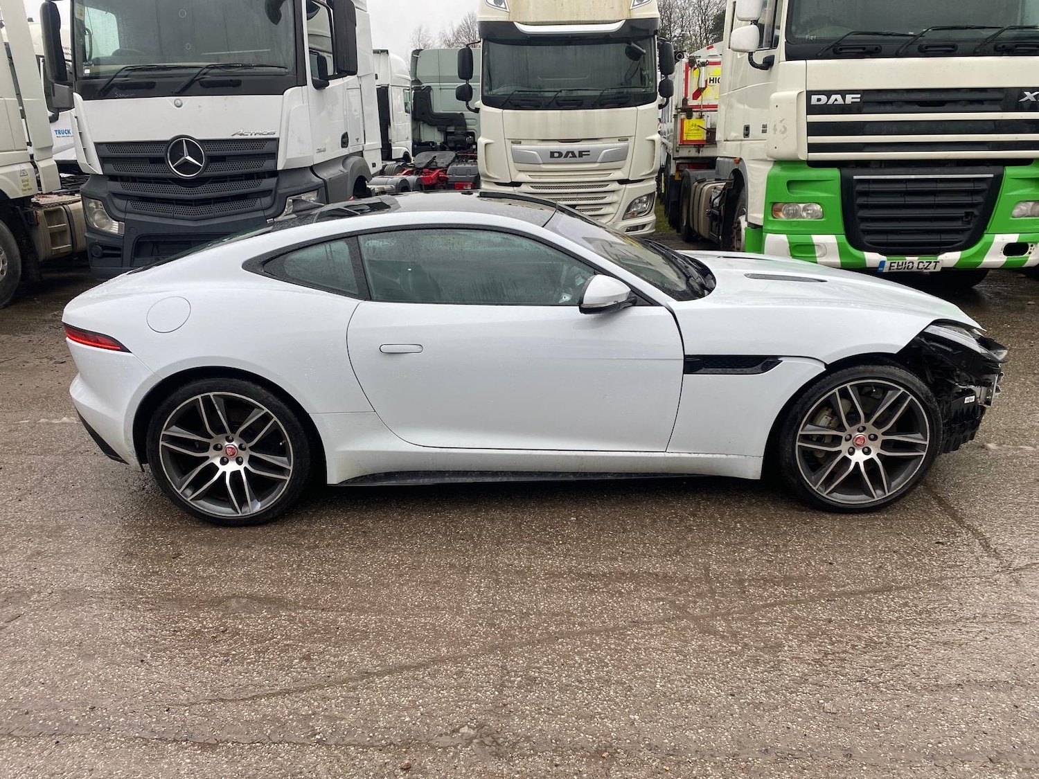 Used Jaguar F-Type 2017 for sale - 77124141: Photo 6