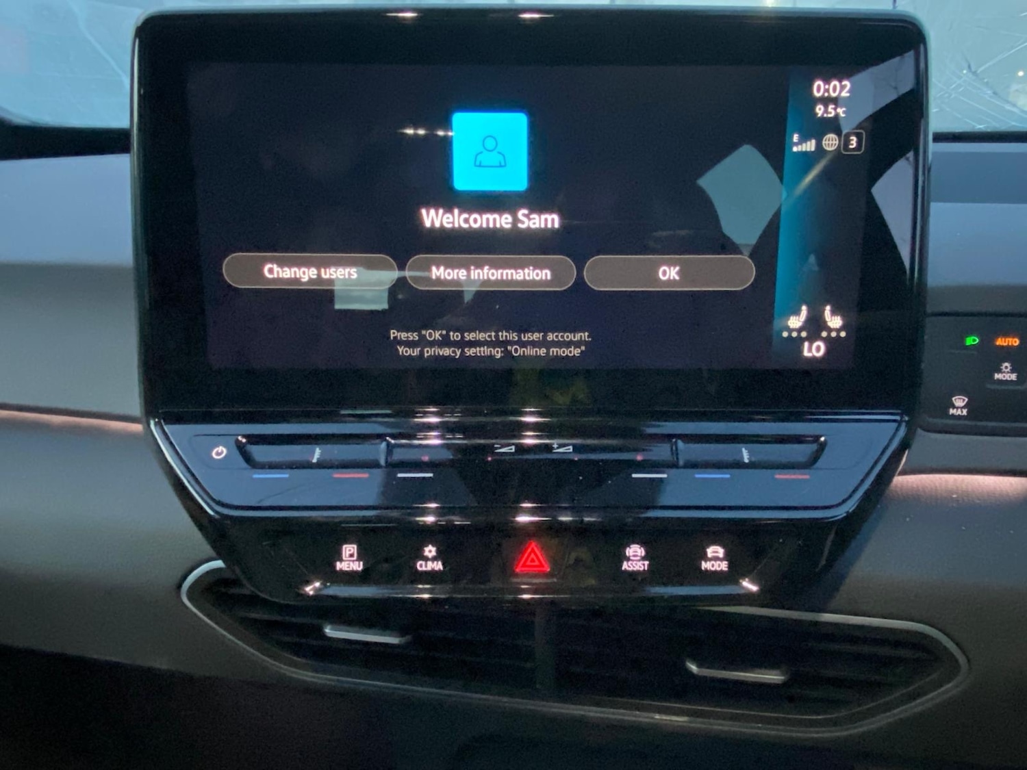 Used Volkswagen ID.3 2023 for sale - 76893089: Photo 12