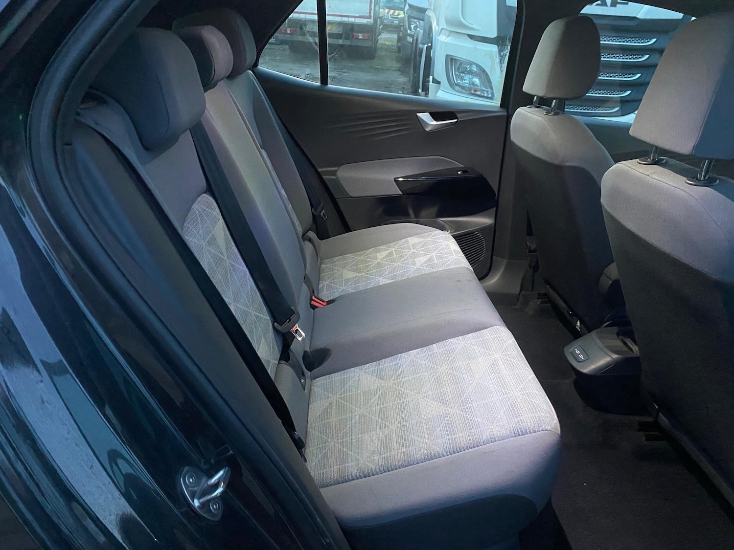 Used Volkswagen ID.3 2023 for sale - 76893089: Photo 16