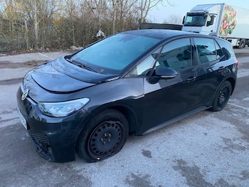 2023 (23) - 107KW Life Pro 58kWh 5dr Auto