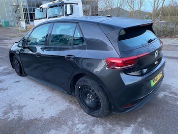 Used Volkswagen ID.3 2023 for sale - 76893089: Photo