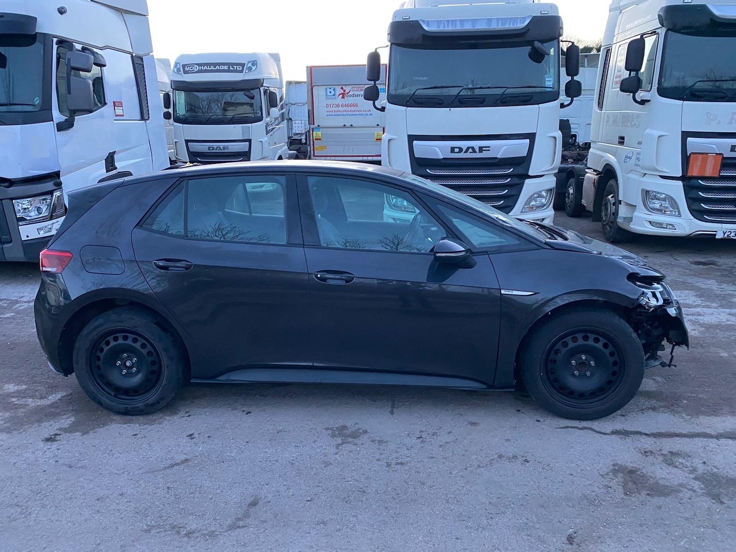 Used Volkswagen ID.3 2023 for sale - 76893089: Photo 6