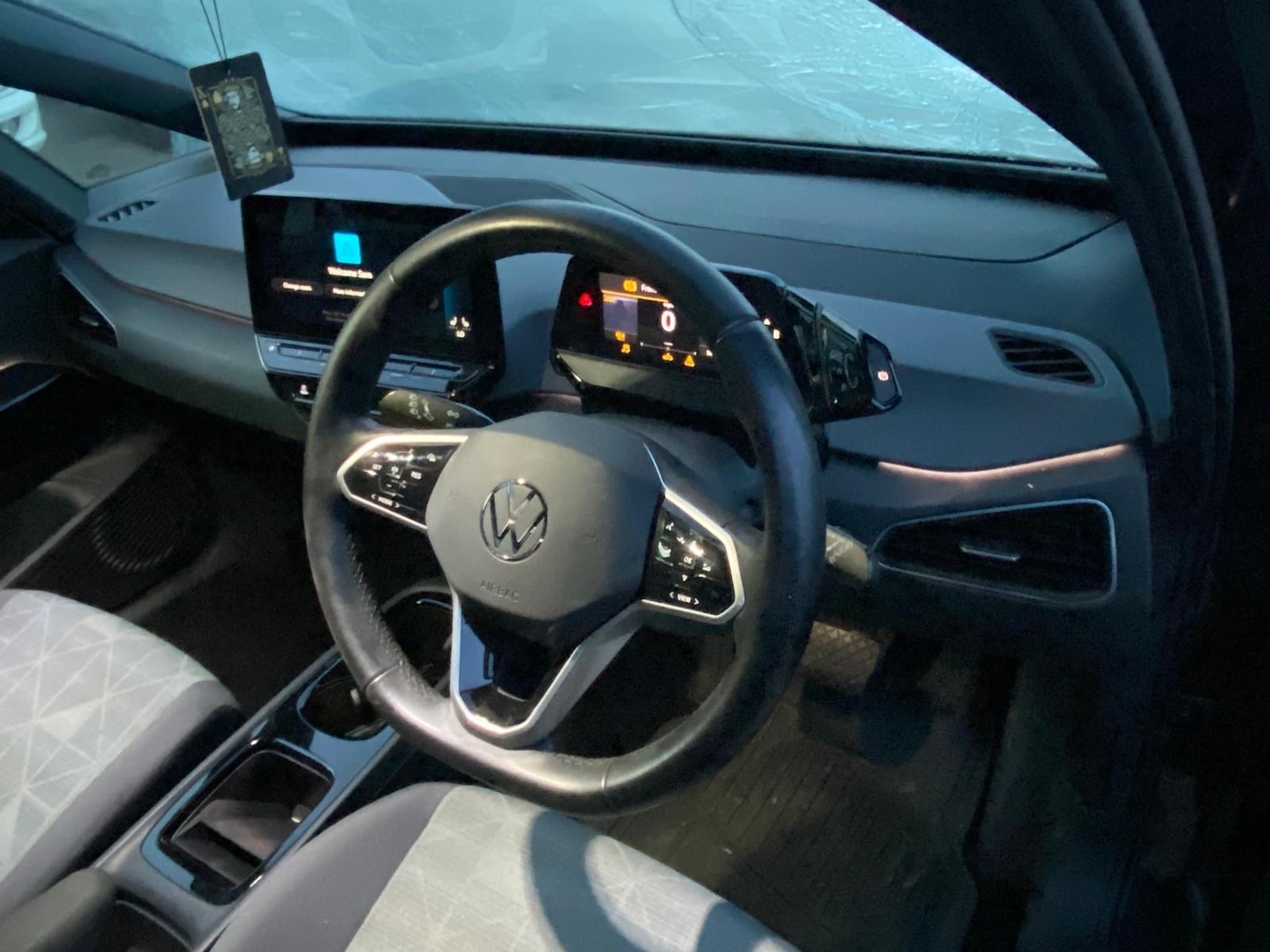 Used Volkswagen ID.3 2023 for sale - 76893089: Photo 9