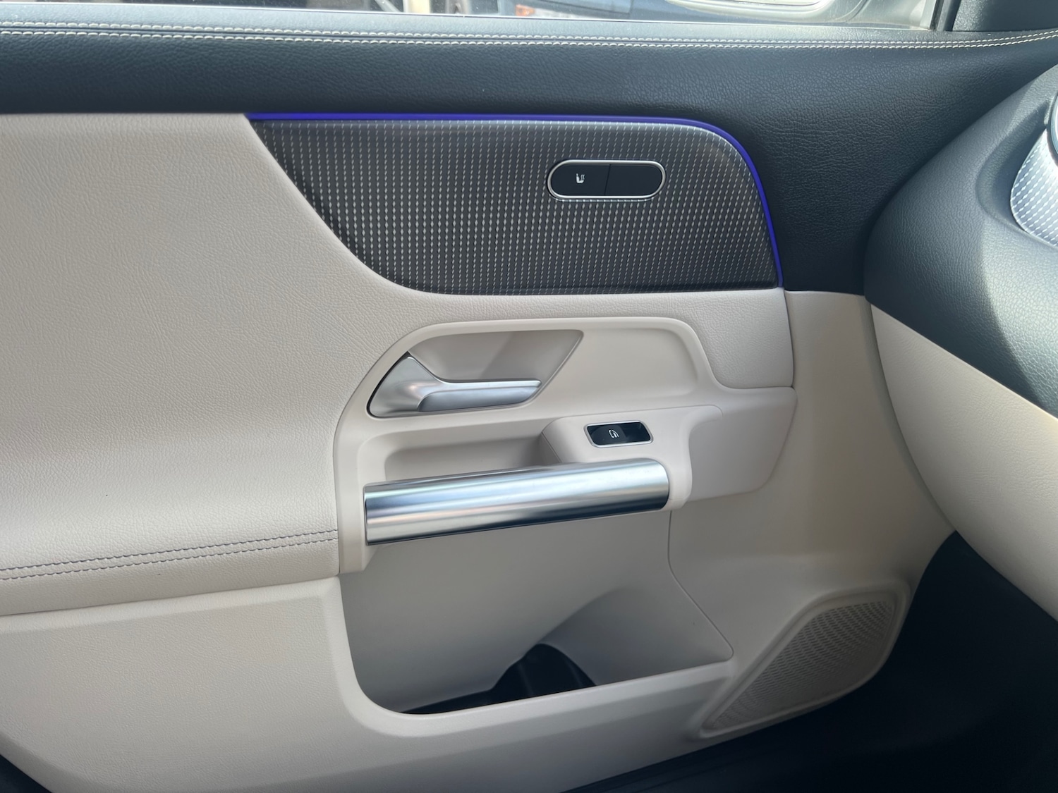 Used Mercedes-Benz EQA 2022 for sale - 76392528: Photo 15