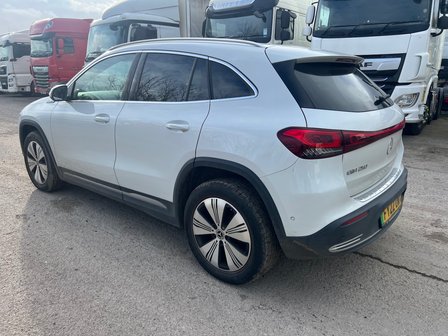 Used Mercedes-Benz EQA 2022 for sale - 76392528: Photo 3