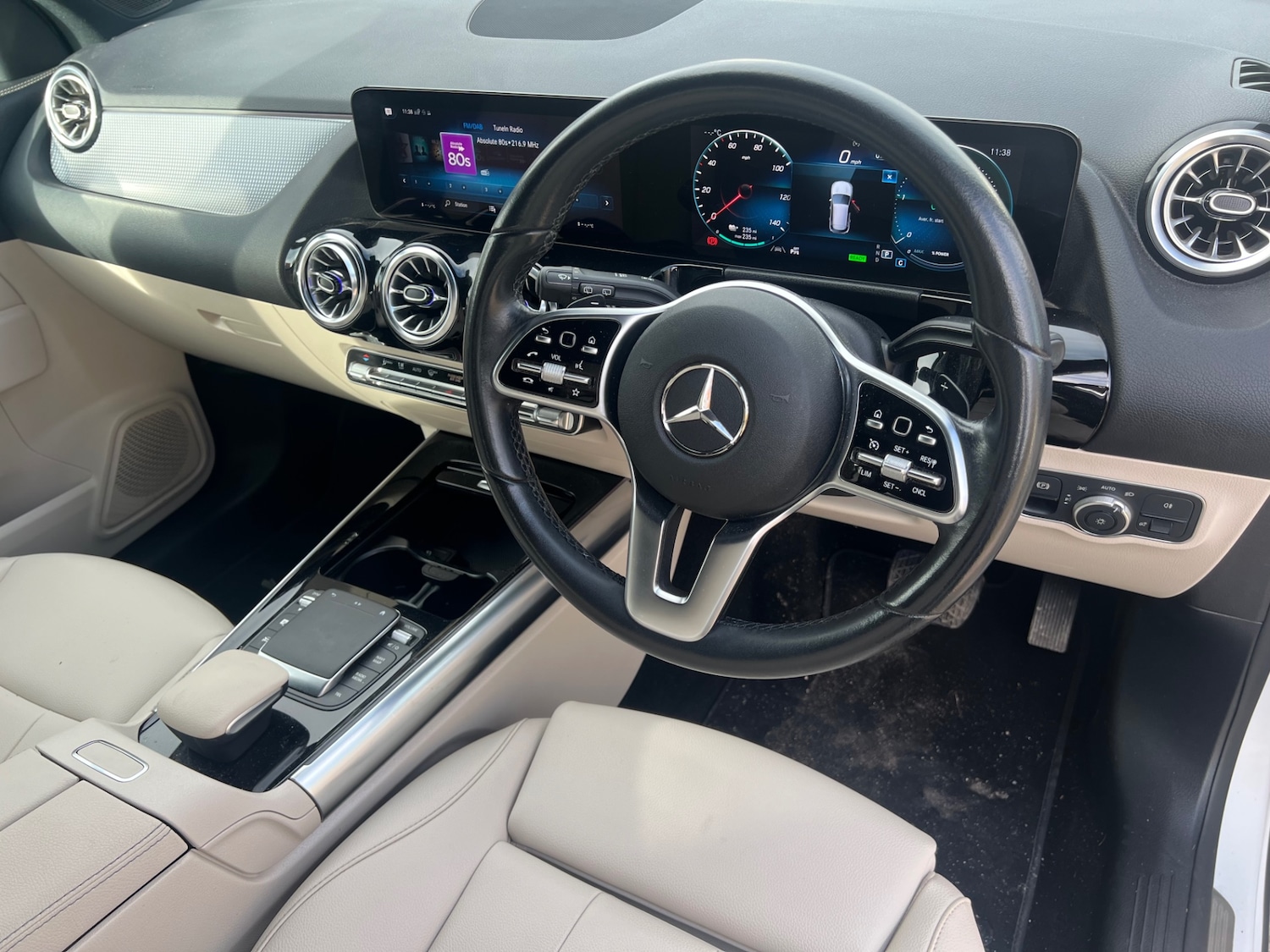 Used Mercedes-Benz EQA 2022 for sale - 76392528: Photo 6