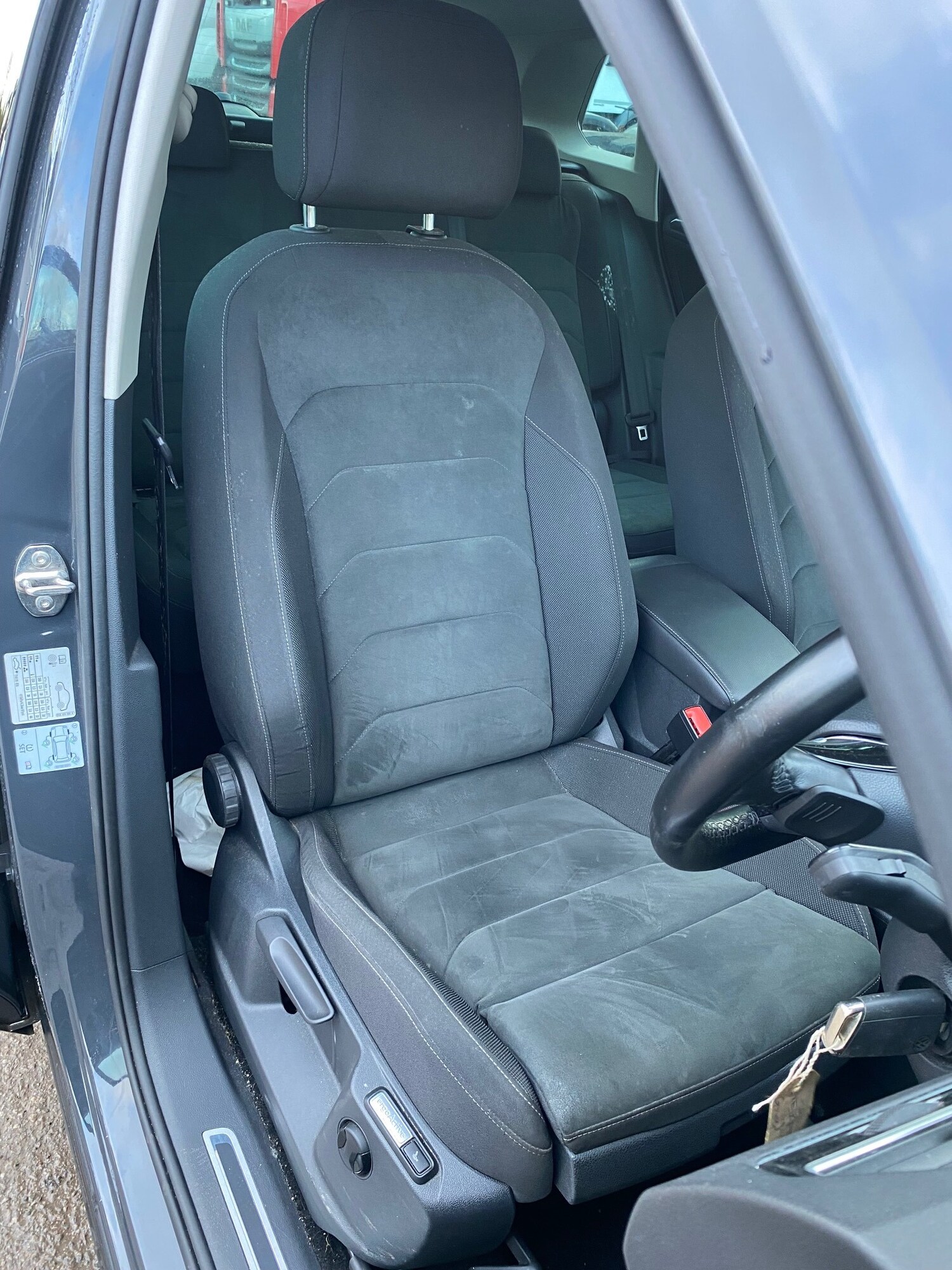 Used Volkswagen Tiguan 2018 for sale - 77487337: Photo 22