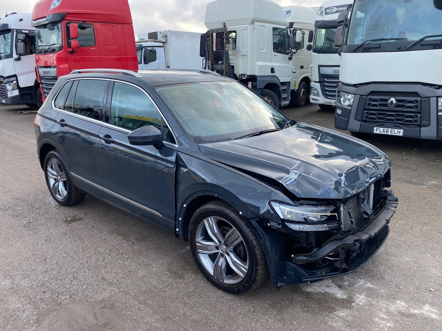 Used Volkswagen Tiguan 2018 for sale - 77487337: Photo 5