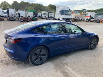Used Tesla Model 3 2022 for sale - 79383698: Photo