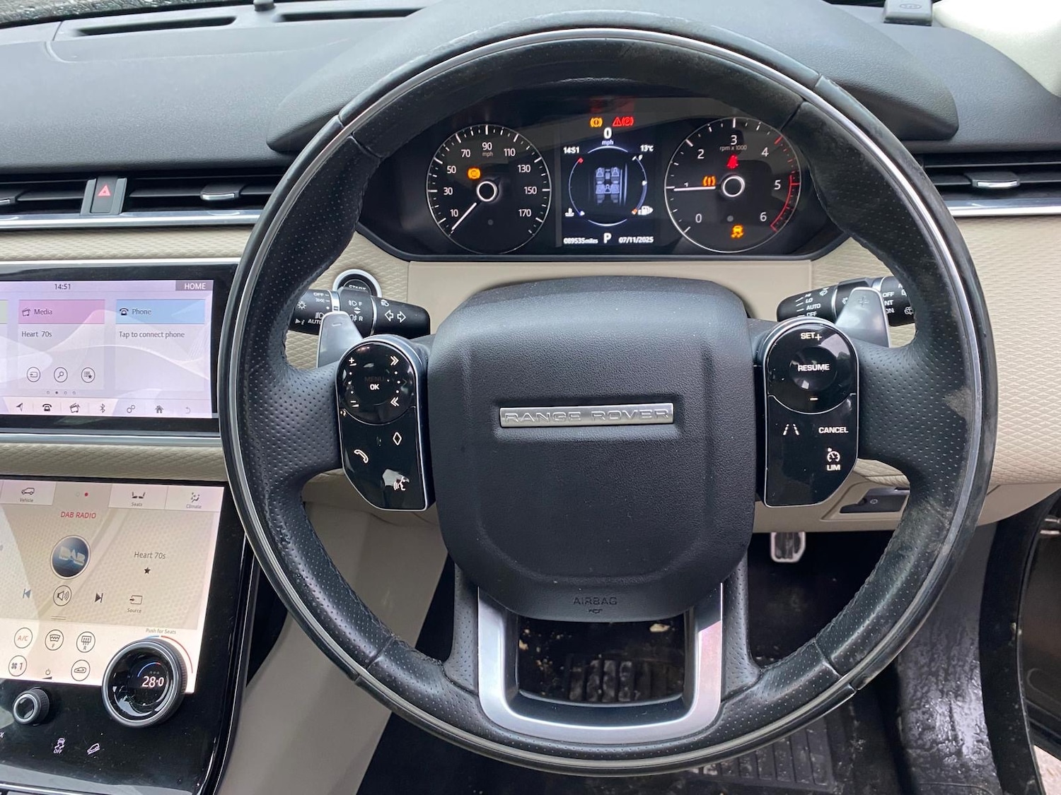 Used Land Rover Range Rover Velar 2018 for sale - 76488490: Photo 8