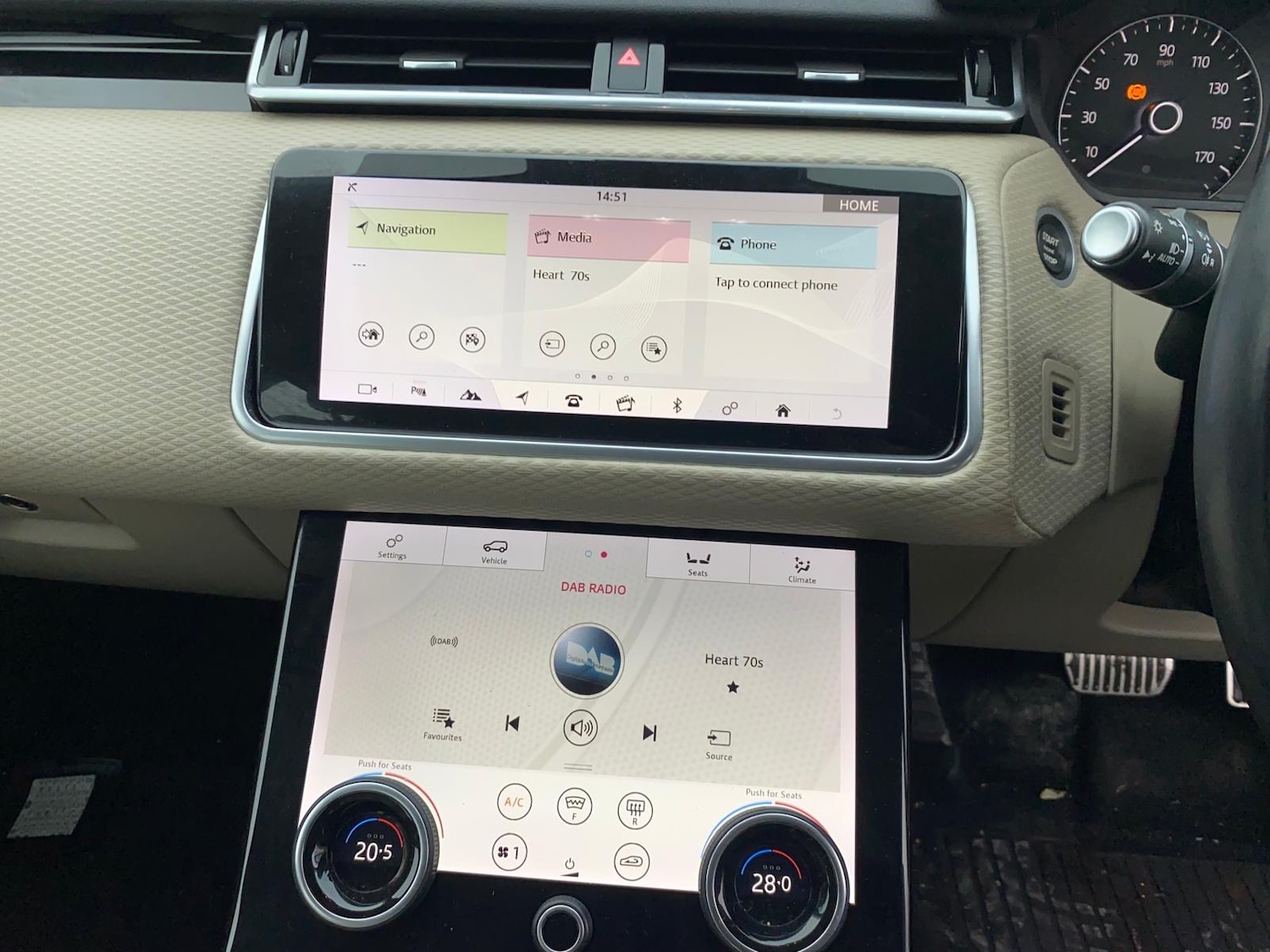 Used Land Rover Range Rover Velar 2018 for sale - 76488490: Photo 9