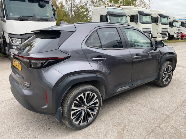 Used Toyota Yaris Cross 2022 for sale - 76156693: Photo 1