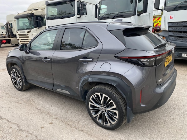 Used Toyota Yaris Cross 2022 for sale - 76156693: Photo 2