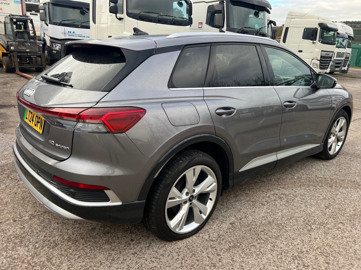 Used Audi Q4 e-tron 2024 for sale - 76557736: Photo 4