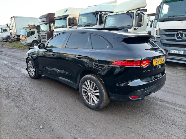 Used Jaguar F-Pace 2016 for sale - 73442709: Photo 1