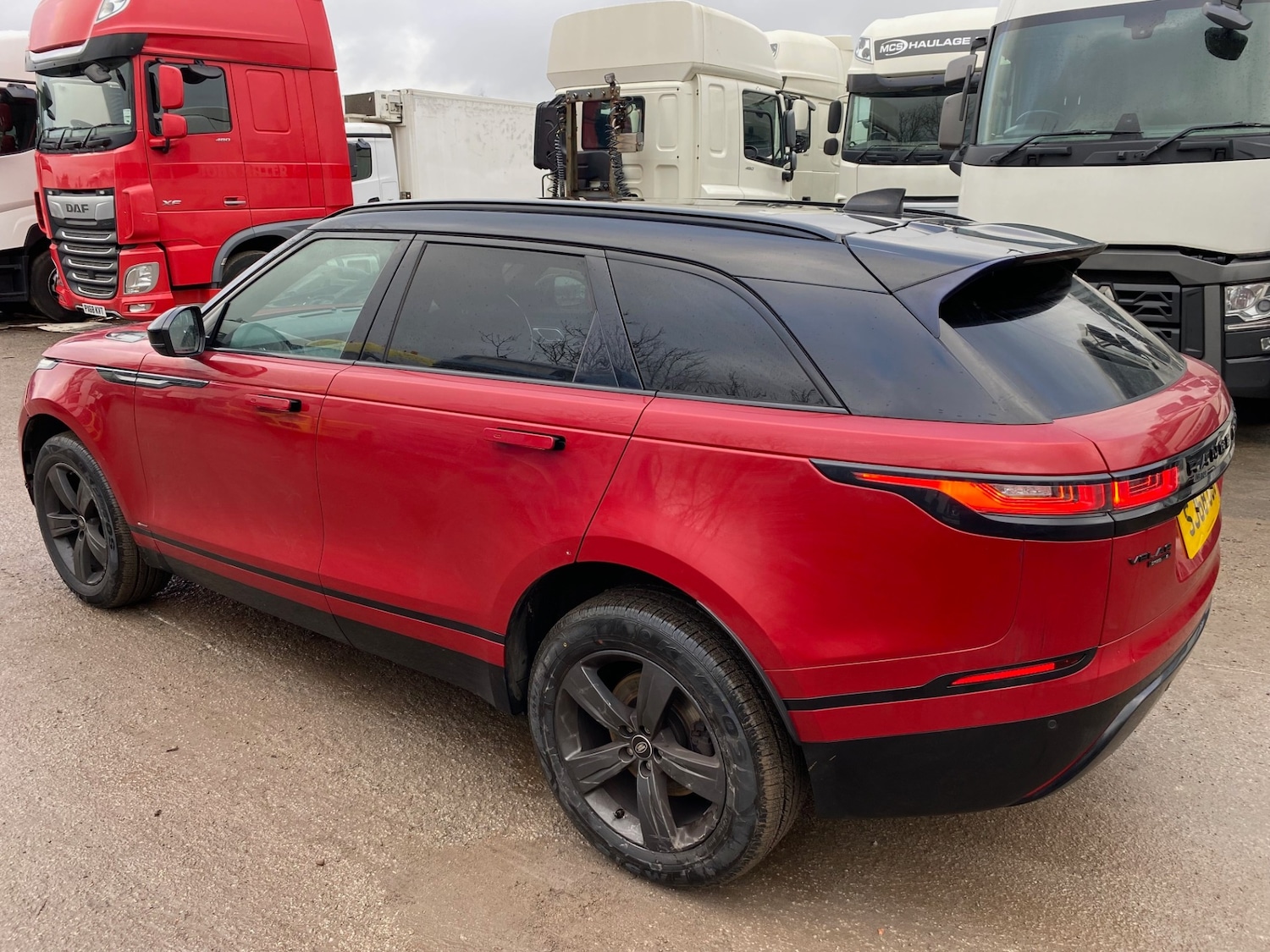 Used Land Rover Range Rover Velar 2018 for sale - 77367464: Photo 2