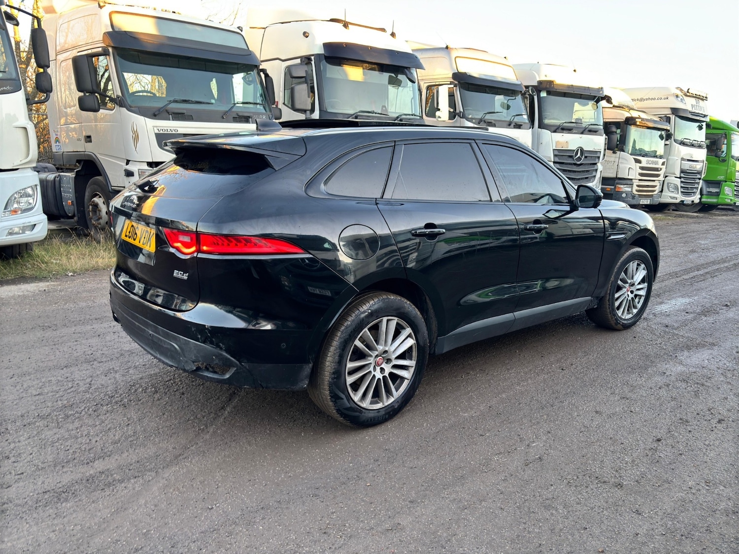 Used Jaguar F-Pace 2016 for sale - 77225487: Photo 2