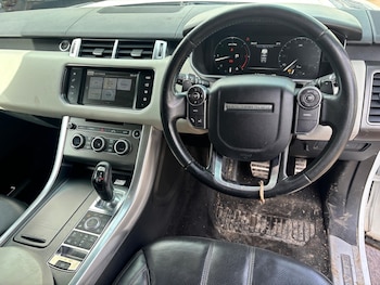 Used Land Rover Range Rover Sport 2016 for sale - 77504885: Photo