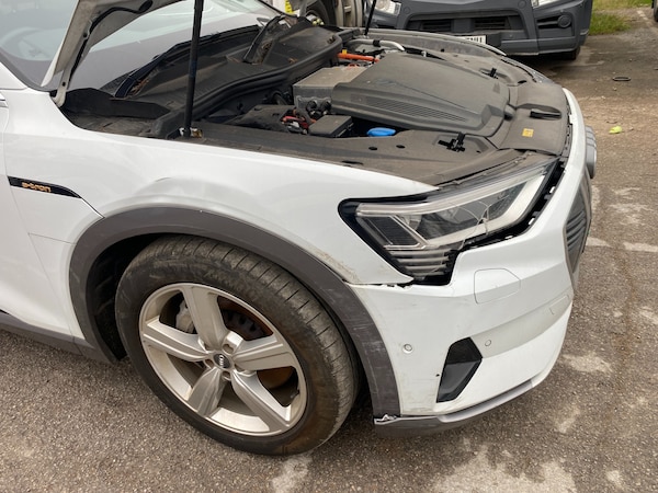 Used Audi e-tron 2020 for sale - 76263422: Photo 11