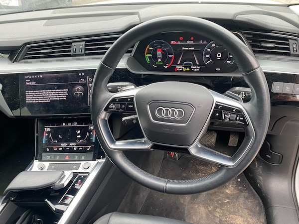 Used Audi e-tron 2020 for sale - 76263422: Photo 13