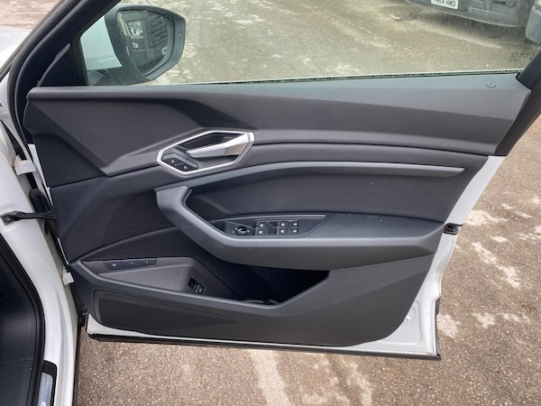 Used Audi e-tron 2020 for sale - 76263422: Photo 18