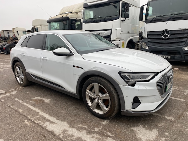 Used Audi e-tron 2020 for sale - 76263422: Photo 3
