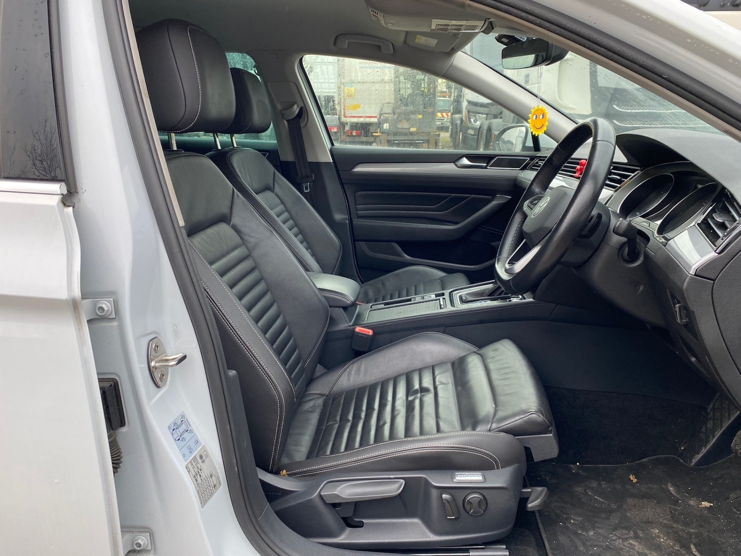 Used Volkswagen Passat 2023 for sale - 77069149: Photo 22