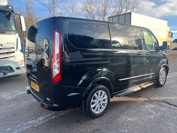 Used Ford Tourneo Custom 2019 for sale - 76595330: Photo