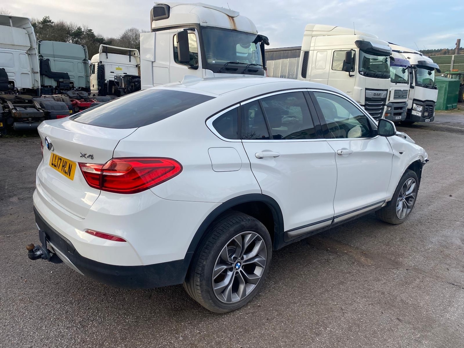 Used BMW X4 2017 for sale - 76879085: Photo 2