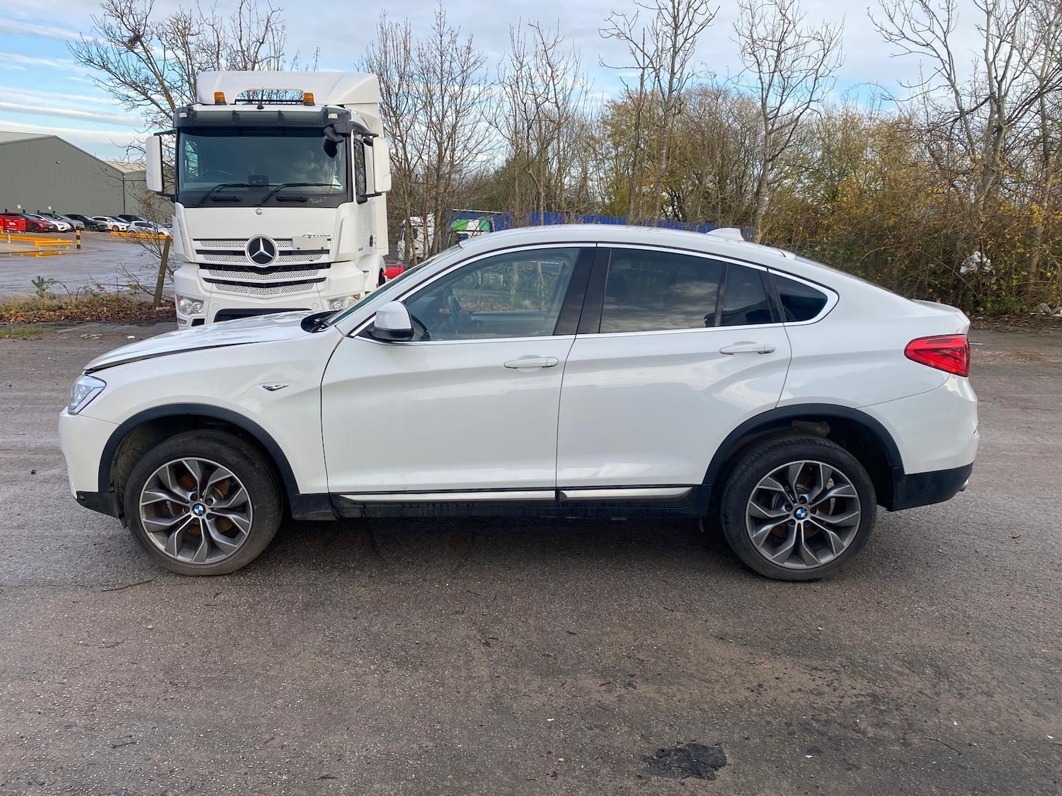 Used BMW X4 2017 for sale - 76879085: Photo 8