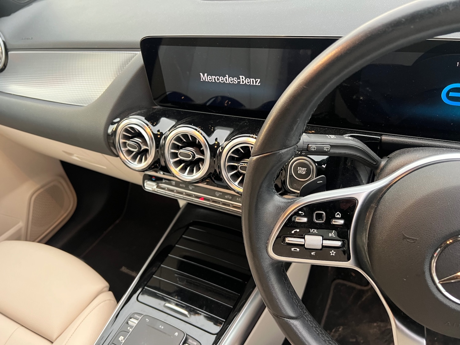 Used Mercedes-Benz EQA 2021 for sale - 76488511: Photo 7