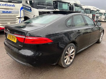 Used Jaguar XF 2016 for sale - 76127521: Photo 4