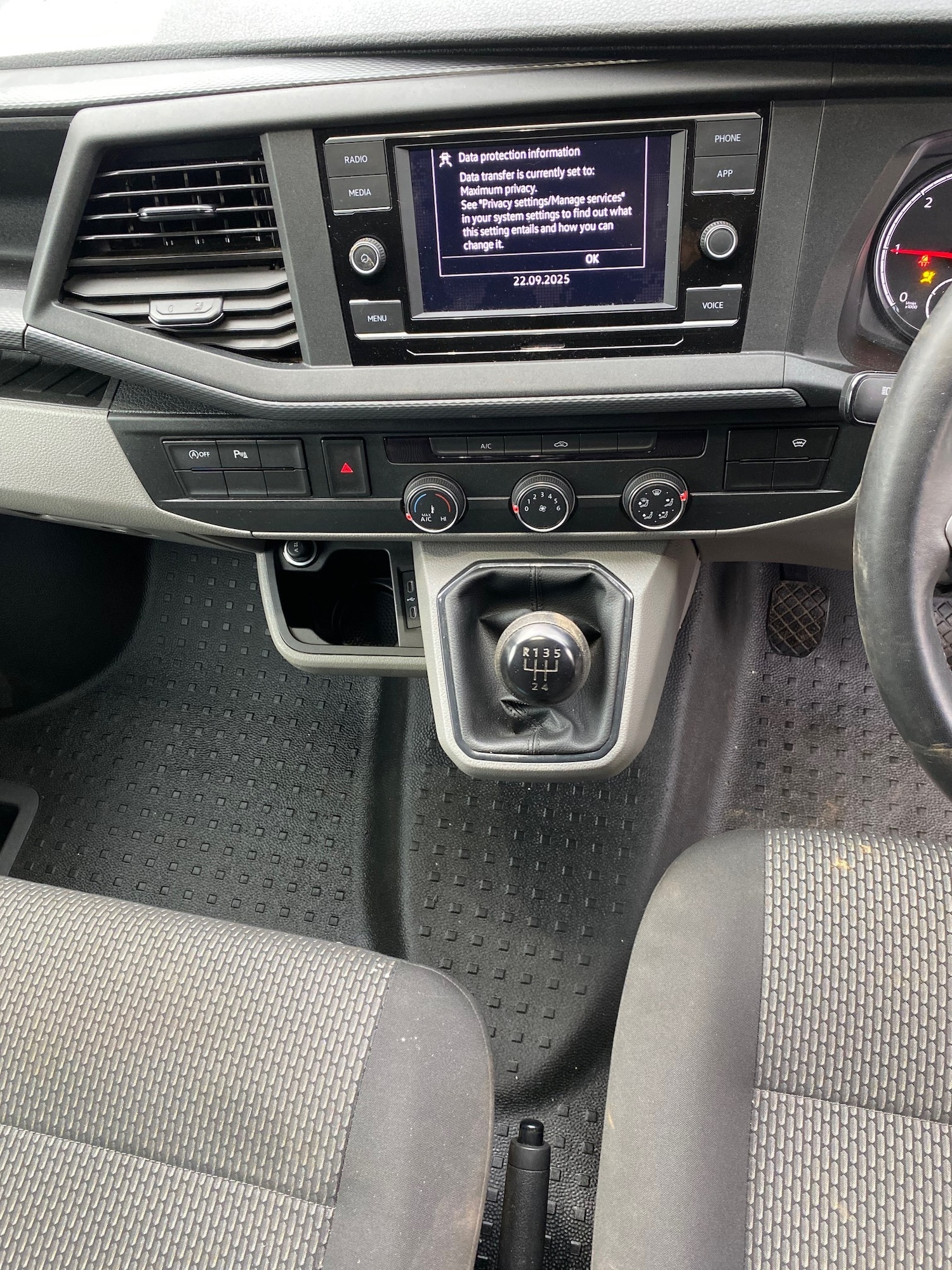 Used Volkswagen Transporter 2024 for sale - 77490132: Photo 19