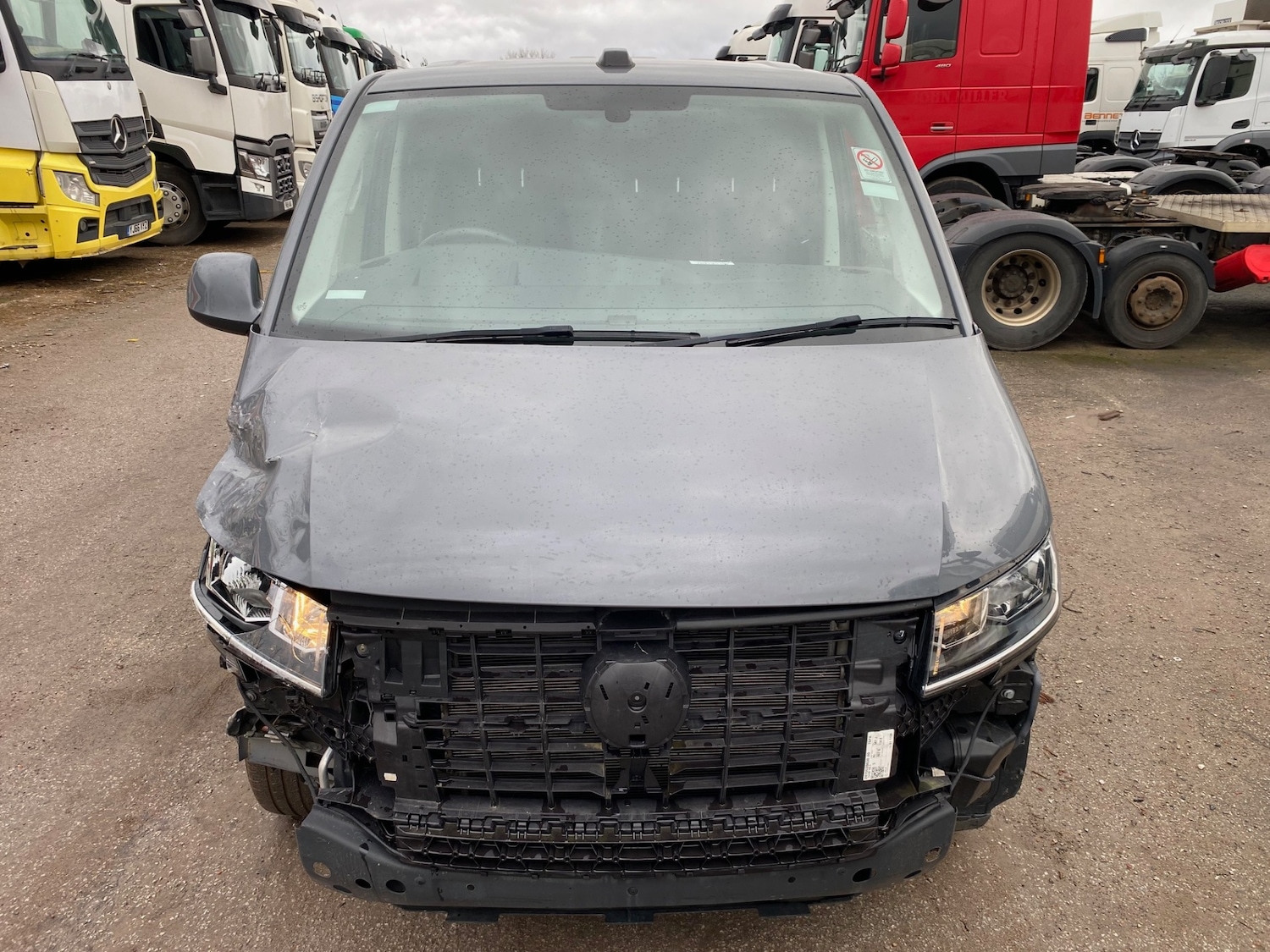 Used Volkswagen Transporter 2024 for sale - 77490132: Photo 3