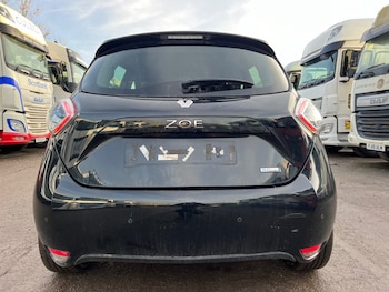 Used Renault Zoe 2018 for sale - 76847666: Photo