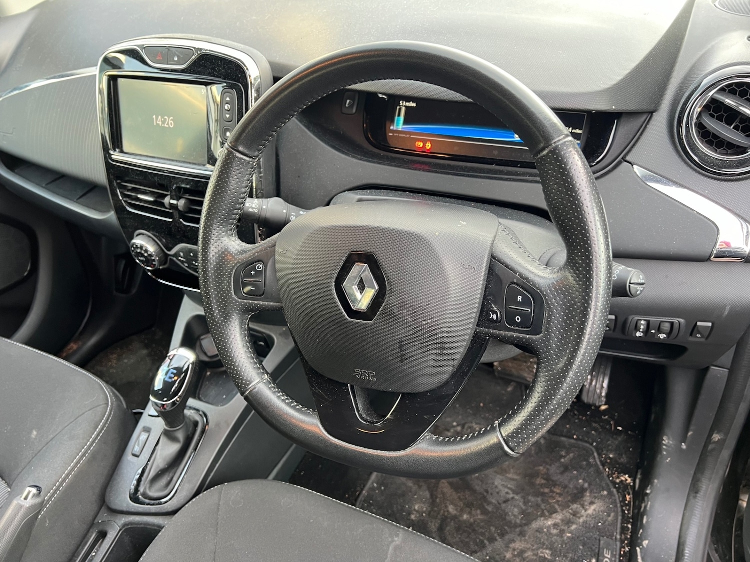 Used Renault Zoe 2018 for sale - 76847666: Photo 5