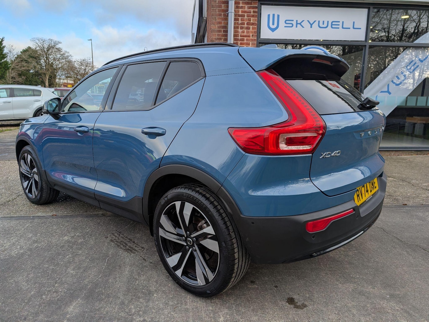 Used Volvo XC40 2025 for sale - 77413263: Photo 3
