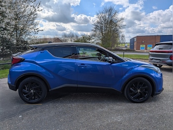 Used Toyota C-HR 2021 for sale - 78268463: Photo
